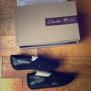 NWB Clark’s Medora Jem leather flats Sz 8.5W WIDE